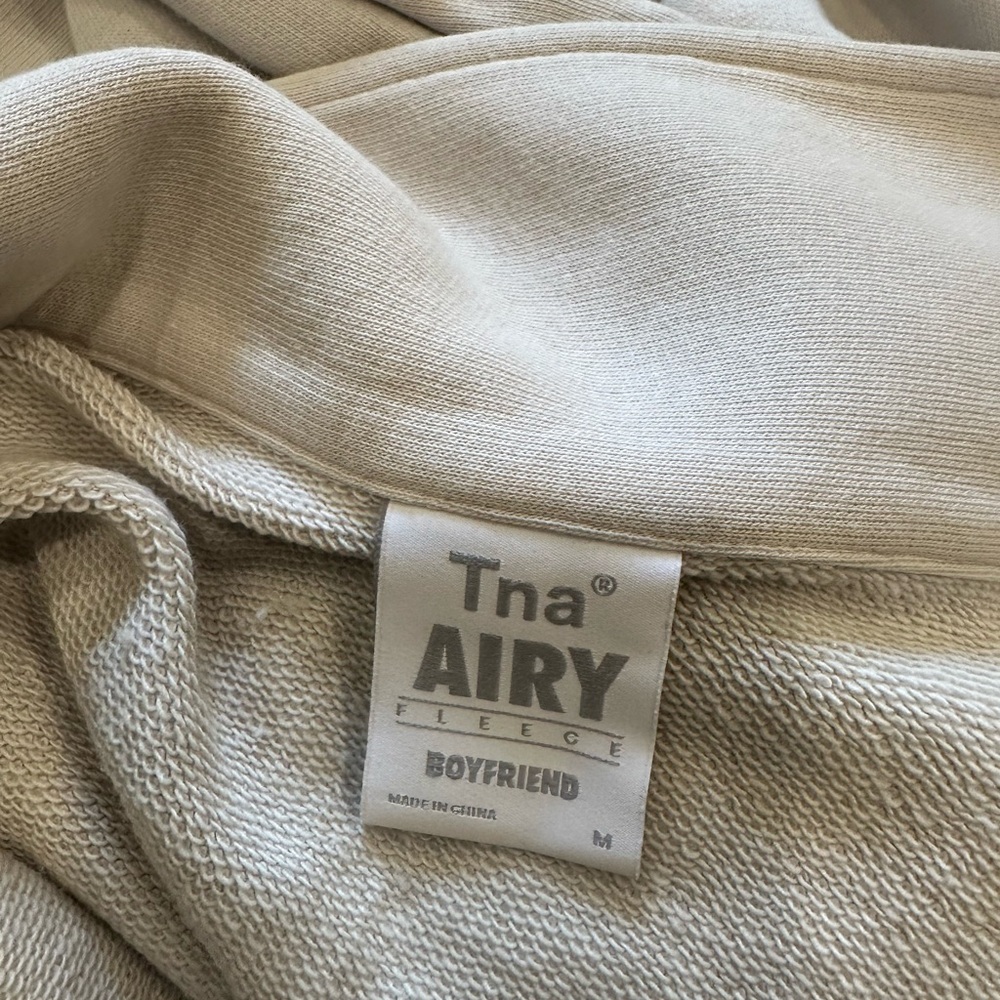 Aritzia TNA Airy Boyfriend Fleece Collared Button Down Pullover Sweater Medium - Picture 9 of 10